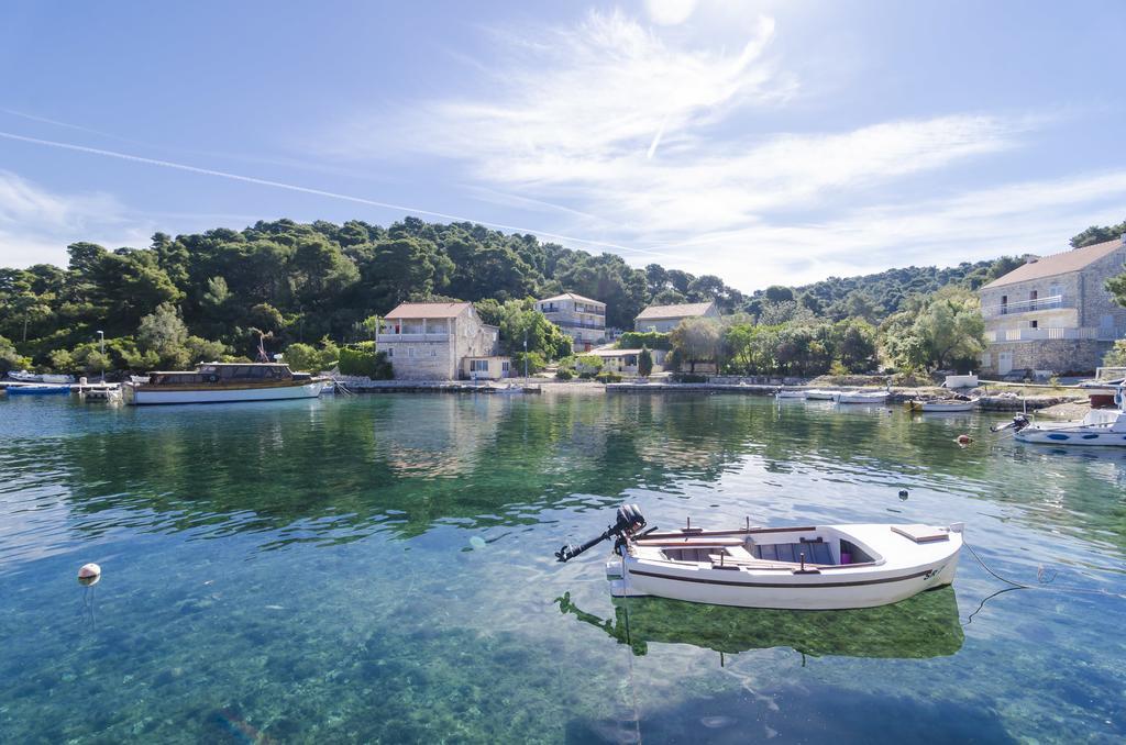פומנה Apartments Lorena Mljet מראה חיצוני תמונה