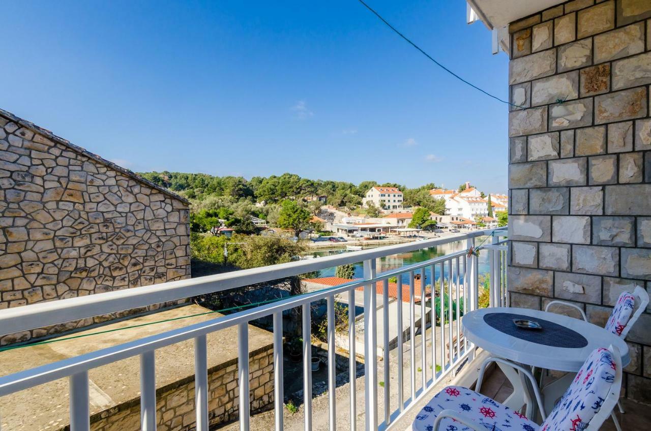 פומנה Apartments Lorena Mljet מראה חיצוני תמונה